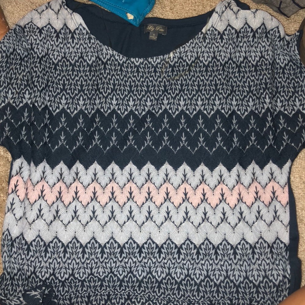 NWOT lily rose tee